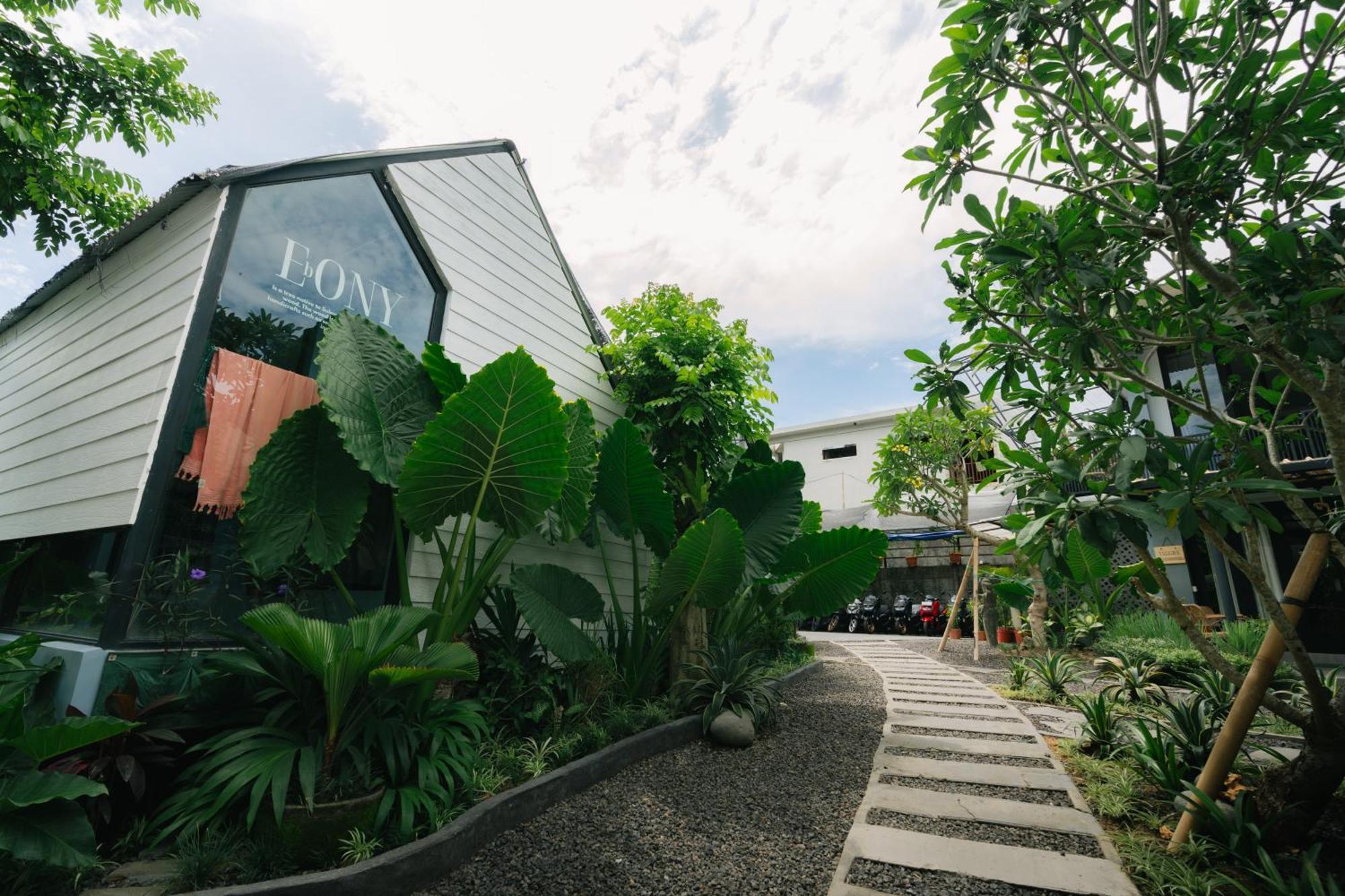 The Jungle Hostel Canggu Exterior foto