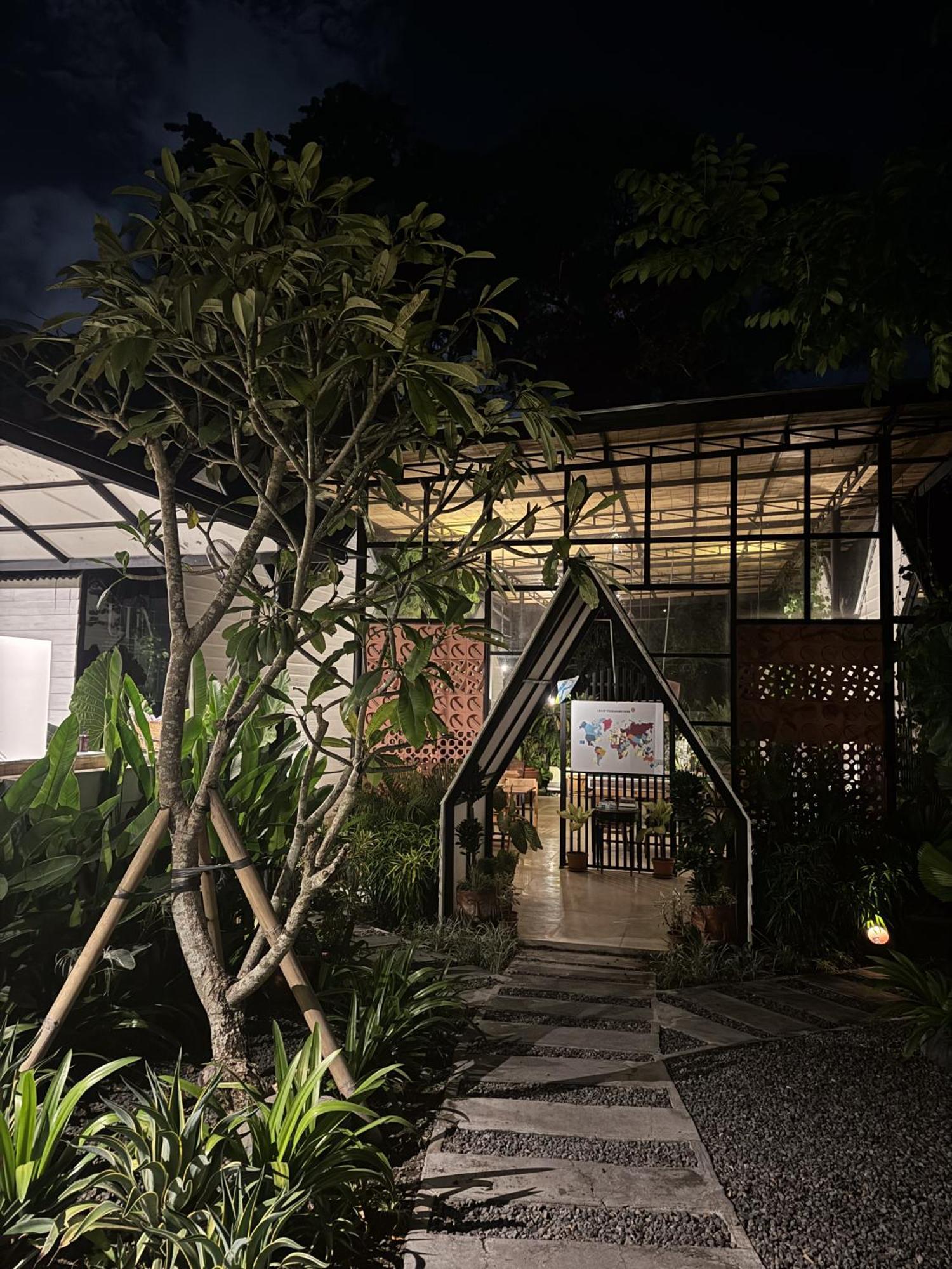 The Jungle Hostel Canggu Exterior foto